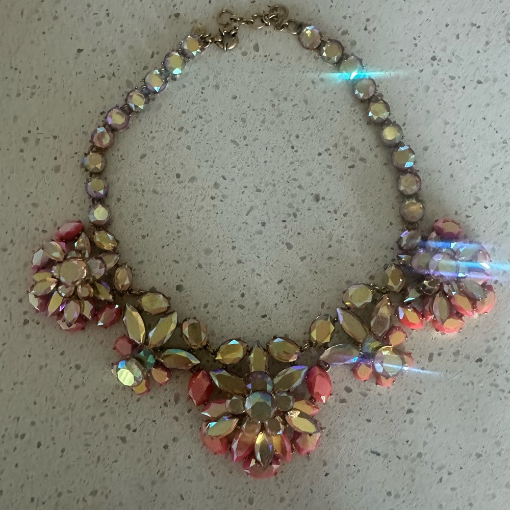 Elegant Gold and Pink Statement Necklace